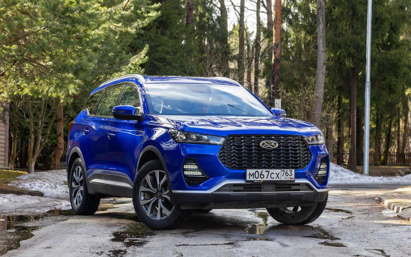 
            В России массово подорожали новые автомобили. Модели и цены января
        