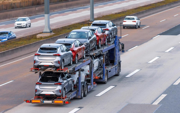 
            Семь главных трендов авторынка в 2025 году. Они понравятся не всем
        