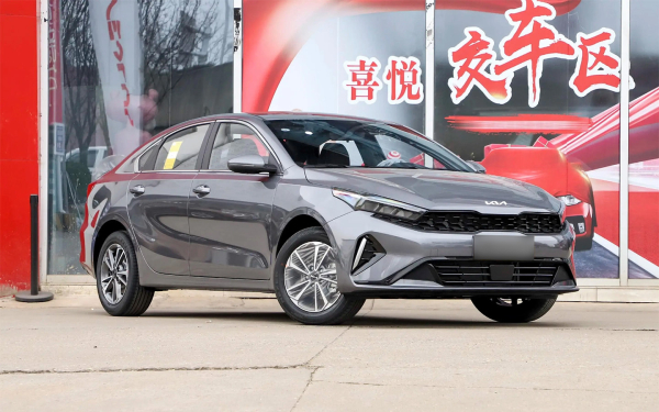 
            Эти иномарки активно везут из-за рубежа по новому утильсбору. Список
        