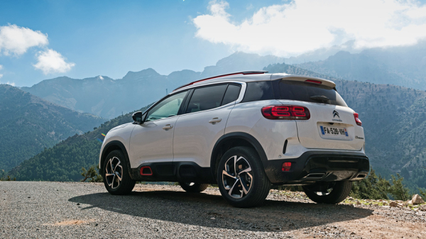 Плывём над дорогой в&nbsp;кроссовере Citroen C5 Aircross