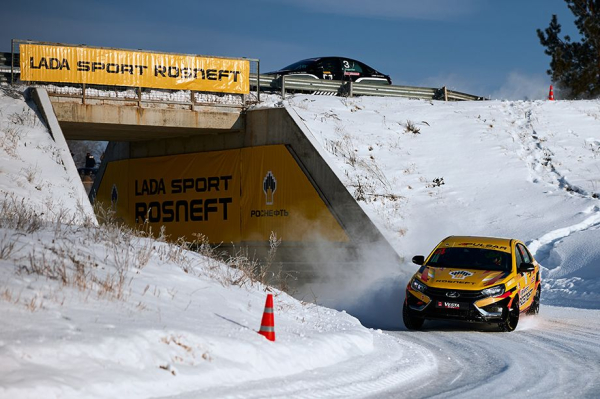 Интервью с Аркадием Цареградцевым о Гонке чемпионов, аварии на ней, межсезонье в RDS GP, поездке в Японию Интервью с Аркадием Цареградцевым о Гонке чемпионов, аварии на ней, межсезонье в RDS GP, поездке в Японию