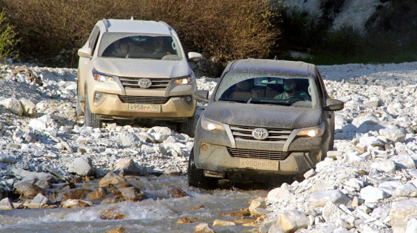 Прыгаем из бензинового рамника Toyota Fortuner в дизельный Прыгаем из бензинового рамника Toyota Fortuner в дизельный