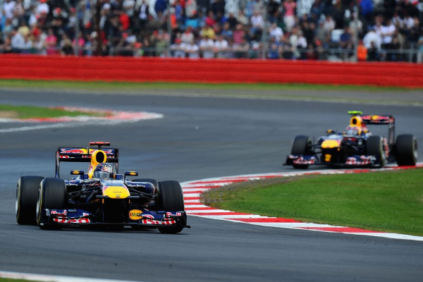 Борьба Себастьяна Феттеля и Марк Уэббера в Ред Булл: Мульти-21 на Гран-при Малайзии, Бразилия-2012, Турция-2010