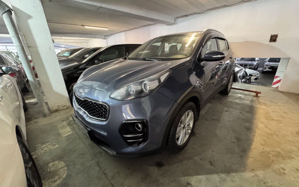 
            Задиры, запреты и кредит. Как мы искали Kia Sportage по низу рынка
        