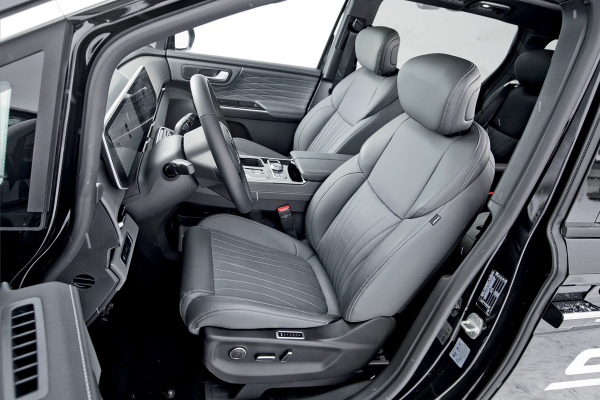 Черный принц Sollers SP7: знакомство с минивэном российской сборки Черный принц Sollers SP7: знакомство с минивэном российской сборки