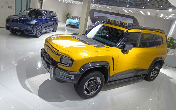 «Дорастем до Porsche». 7 трудных вопросов к Deepal — новой марке в России
«Дорастем до Porsche». 7 трудных вопросов к Deepal — новой марке в России