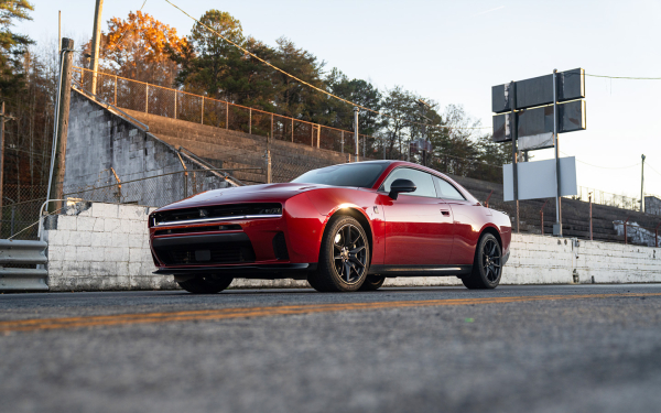 
            Розетка против V8. Самые яркие премьеры автосалона в Чикаго&nbsp;&mdash; 2026
        