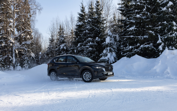 
            С возвращением! Первый тест старой, но новой для России Mazda CX-5
        