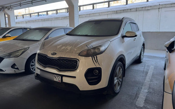 
            Задиры, запреты и кредит. Как мы искали Kia Sportage по низу рынка
        