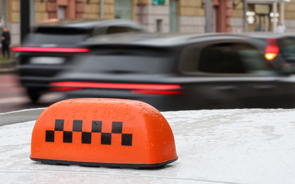 
            Новое такси, последствия снегопада и анонс продаж Volga. Итоги недели
        