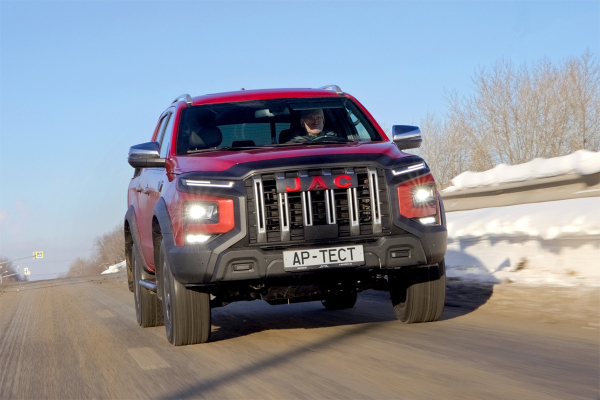 Рессоры против пружин: тест пикапов Changan Hunter Plus, GWM Poer и JAC T9