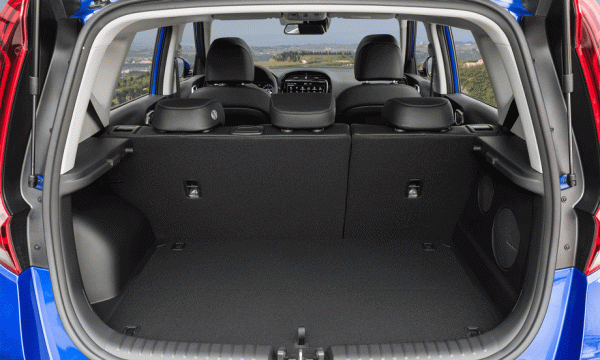 Подмечаем нерешённые проблемы нового кроссовера Kia Soul Подмечаем нерешённые проблемы нового кроссовера Kia Soul