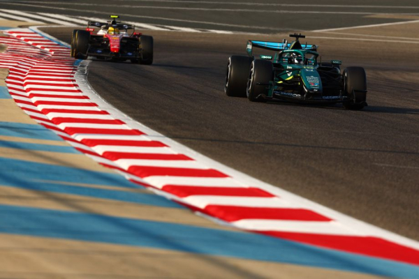 Почему Астон Мартин так плохо выступает на зимних тестах Формулы-1: мотор Хонды, коробка передач, настройки, ненадёжность болида Почему Астон Мартин так плохо выступает на зимних тестах Формулы-1: мотор Хонды, коробка передач, настройки, ненадёжность болида