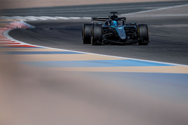 Вторые зимние тесты Формулы-1: новинки Феррари, темп Мерседеса и Макларена, проблемы Астон Мартин