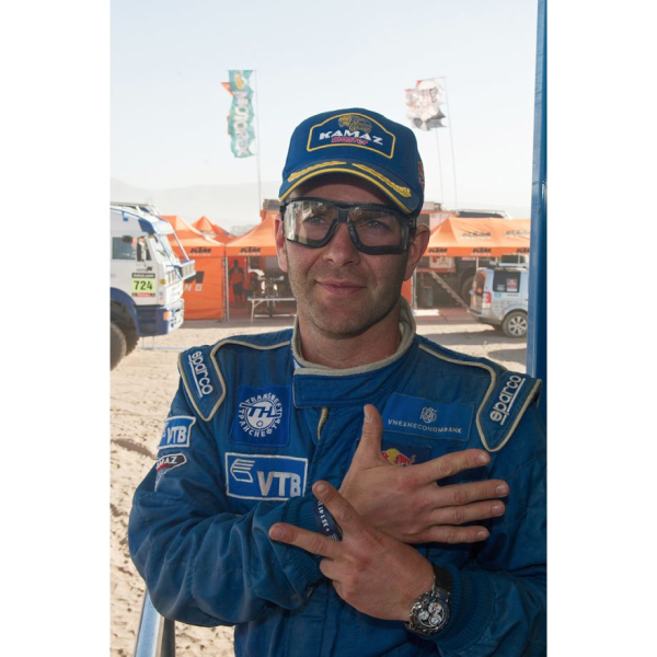 Интервью с гонщиком КАМАЗ-мастер Андреем Каргиновым &mdash; победы на Дакаре, финиш на трёх колёсах, чем сейчас занимается, биография