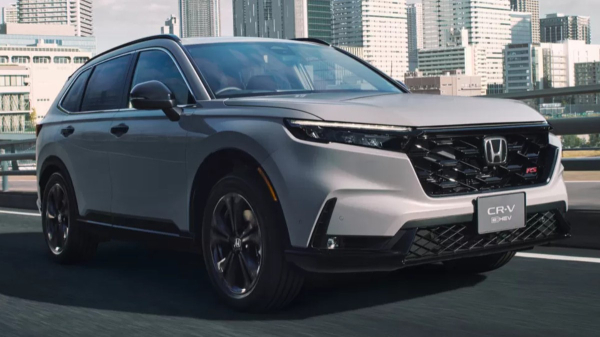 Кроссовер Honda CR-V добрался до Японии с большим опозданием Кроссовер Honda CR-V добрался до Японии с большим опозданием
