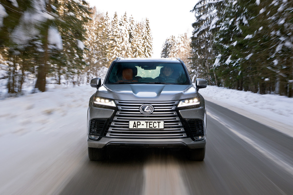 Один в поле. Тест гибридного внедорожника Lexus LX 700h Один в поле. Тест гибридного внедорожника Lexus LX 700h