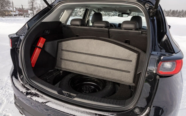 
            С возвращением! Первый тест старой, но новой для России Mazda CX-5
        