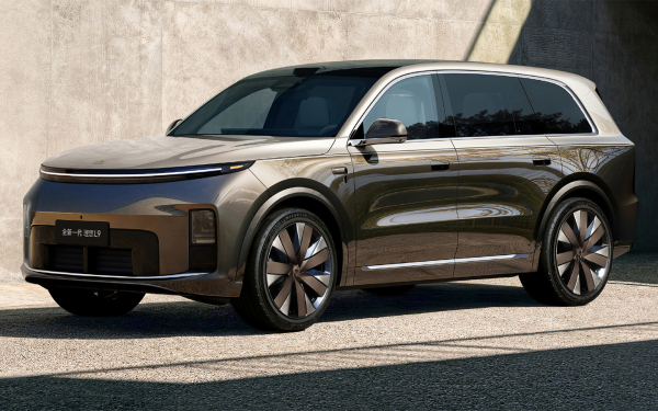 
            Новые марки, возвращение Coolray и итоги автопродаж. Главное за неделю
        