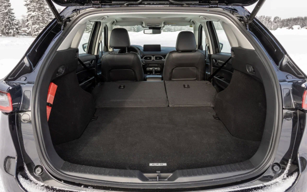 
            С возвращением! Первый тест старой, но новой для России Mazda CX-5
        