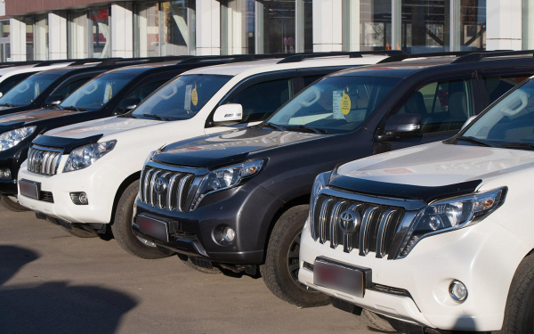 В продаже появились дешевые иномарки из Европы. Вот в чем подвох
В продаже появились дешевые иномарки из Европы. Вот в чем подвох