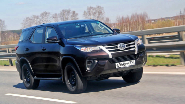 Прыгаем из бензинового рамника Toyota Fortuner в дизельный Прыгаем из бензинового рамника Toyota Fortuner в дизельный