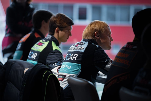 Интервью с Аркадием Цареградцевым о Гонке чемпионов, аварии на ней, межсезонье в RDS GP, поездке в Японию Интервью с Аркадием Цареградцевым о Гонке чемпионов, аварии на ней, межсезонье в RDS GP, поездке в Японию