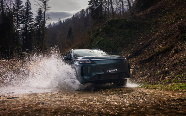 
            На полную катушку. Первый тест Evolute i-Space со всеми ведущими
        