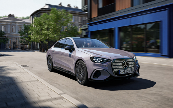 
            Такого Mercedes еще не делал. Самые уникальные фишки нового С-Class
        