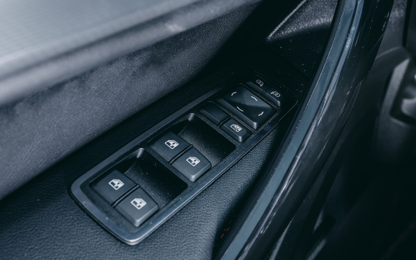 Поклонникам фитоняшек посвящается. Тест-драйв Lada Vesta Sportline
Поклонникам фитоняшек посвящается. Тест-драйв Lada Vesta Sportline