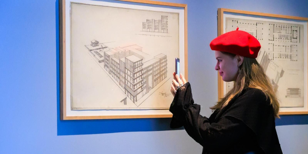 Многоликая Москва: какие выставки о столице прошли в городских музеях