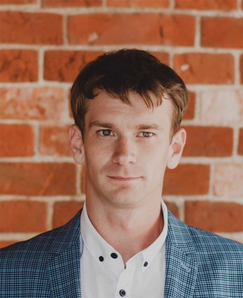 Evolute объявил цены на новый кроссовер i-Joy. Он дешевле Lada Vesta
Evolute объявил цены на новый кроссовер i-Joy. Он дешевле Lada Vesta