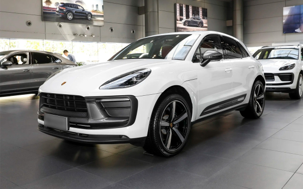 
            Сборка BMW в России, провал Porsche и автопилот Lada. Итоги недели
        