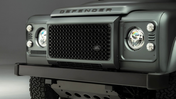Классический Land Rover Defender принарядился в стиле Octa Классический Land Rover Defender принарядился в стиле Octa
