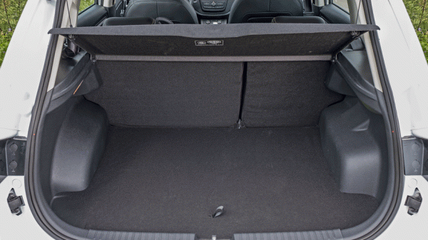 Находим старомодным кроссовер FAW Bestune X40 Находим старомодным кроссовер FAW Bestune X40