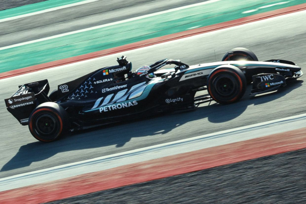 Онлайн-трансляция первого дня зимних тестов Формулы-1 в Барселоне 26 января 2025 года &mdash; текст, фото