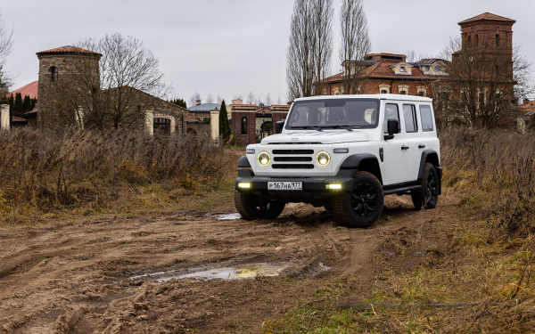 
            Путин и утильсбор, рост штрафов, новая Lada Vesta. Главное за неделю
        