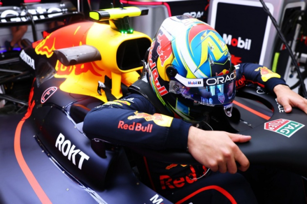 Анализ трансферной политики Ред Булл: Арвид Линдблад перешёл в Рейсинг Буллз, хотя Аюму Иваса выглядит перспективнее Анализ трансферной политики Ред Булл: Арвид Линдблад перешёл в Рейсинг Буллз, хотя Аюму Иваса выглядит перспективнее