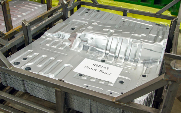 
            Мы узнали все о новом внедорожнике Sollers S9. Репортаж из цехов завода
        