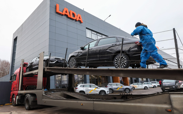 Путин на Toyota, сбой Porsche в России и шквал новинок. Итоги недели
Путин на Toyota, сбой Porsche в России и шквал новинок. Итоги недели