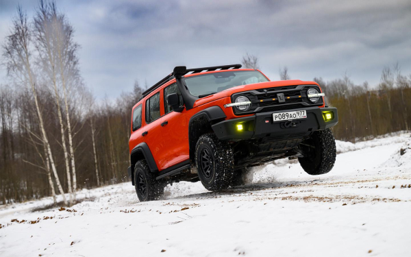 
            Сколько стоят китайские машины в России и за рубежом. Мы сравнили цены
        