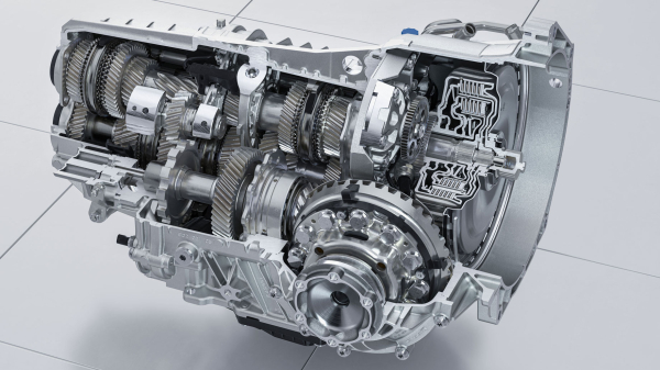 Отрываемся на Porsche GT3 серии 992 от Каймана GT4 c PDK Отрываемся на Porsche GT3 серии 992 от Каймана GT4 c PDK