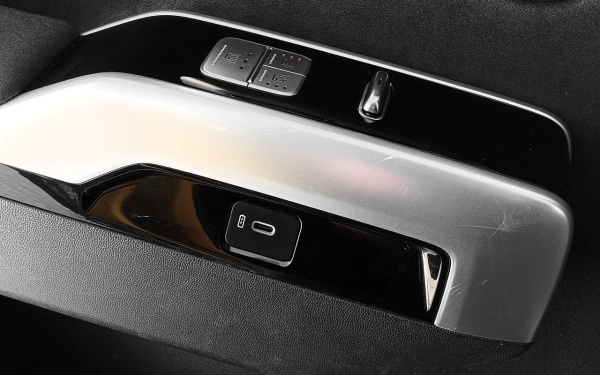 
            Блиц-тест хардкорного кроссовера Deepal G318. Его локализуют в России
        