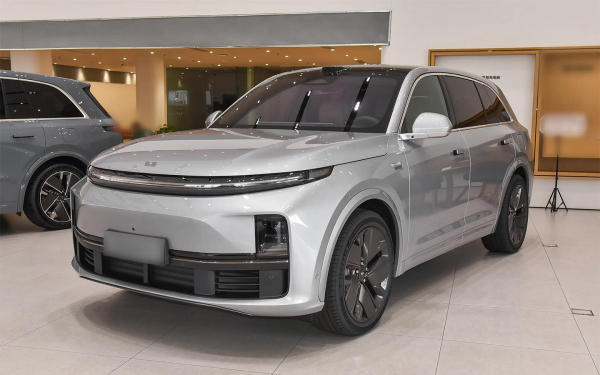 Автомобили LiXiang не ставят на учет в ГАИ. Как такое возможно
Автомобили LiXiang не ставят на учет в ГАИ. Как такое возможно