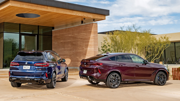 С удовольствием вибрируем в кроссоверах BMW X5 M и X6 M С удовольствием вибрируем в кроссоверах BMW X5 M и X6 M