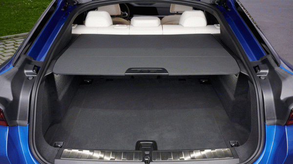 Безошибочно определяем в&nbsp;темноте кроссовер BMW X6