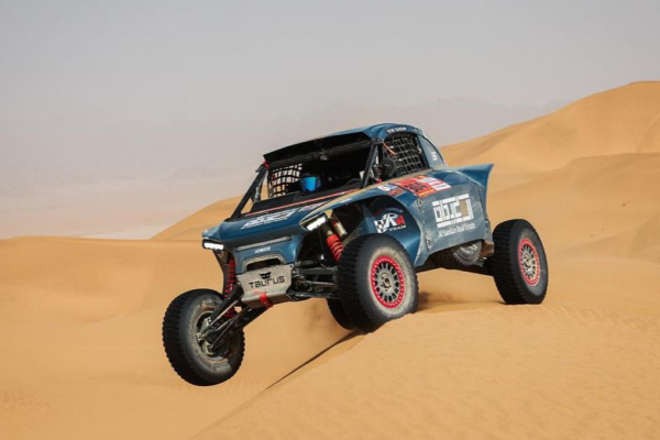 10-й этап ралли Дакар 2026: Сандерс упал, Рома пропустил Аль-Аттию, ван ден Бринк потерял час