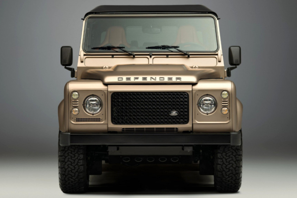 Классический Land Rover Defender принарядился в стиле Octa Классический Land Rover Defender принарядился в стиле Octa