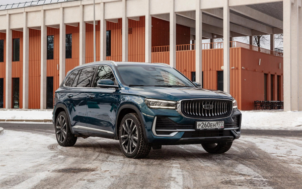 
            Десять самых популярных автомобилей 2025 года. Модели и цены
        