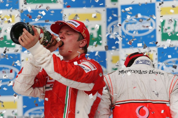 10 случаев, когда в финале чемпионата мира Формулы-1 на титул претендовали три гонщика 10 случаев, когда в финале чемпионата мира Формулы-1 на титул претендовали три гонщика